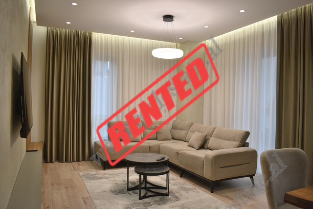 Apartament 2+1 me qira tek rruga Faik Konica, prane stadiumit Air Albania, ne Tirane.
Eshte e pozci